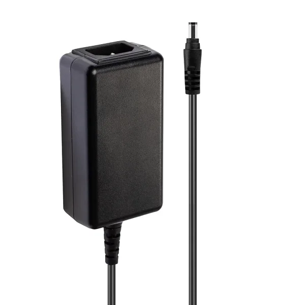 5VDC 4A IEC C14 Netzteil, 5.5/2.5mm